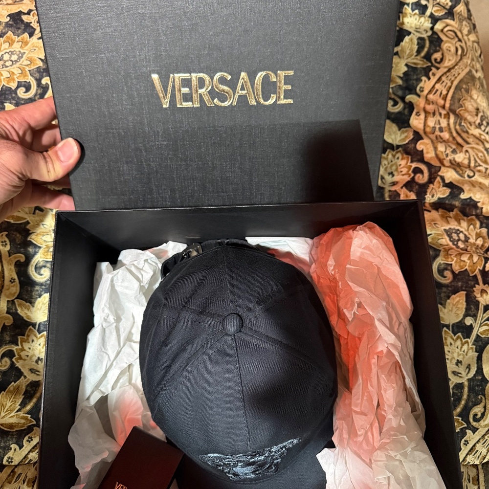 Hat “Versace” - Picture 3 of 8